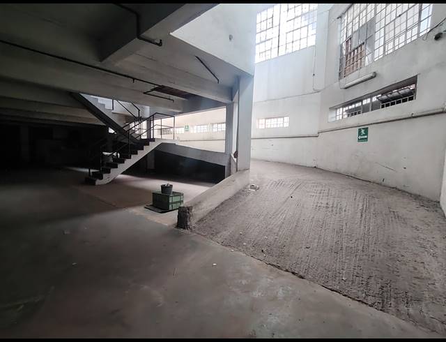 3,715M² WAREHOUSE TO LET IN HERIOTDALE